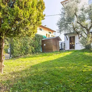 Casa Olivia Private Garden & Parking Appartamento